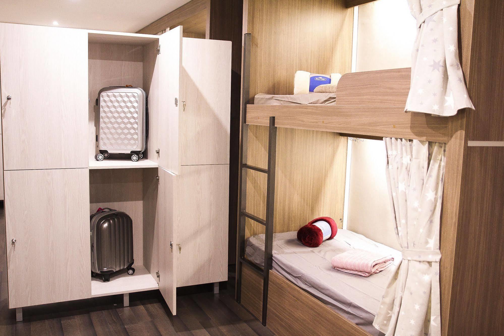 Barcelona & You Hostel Sagrada Familia 外观 照片