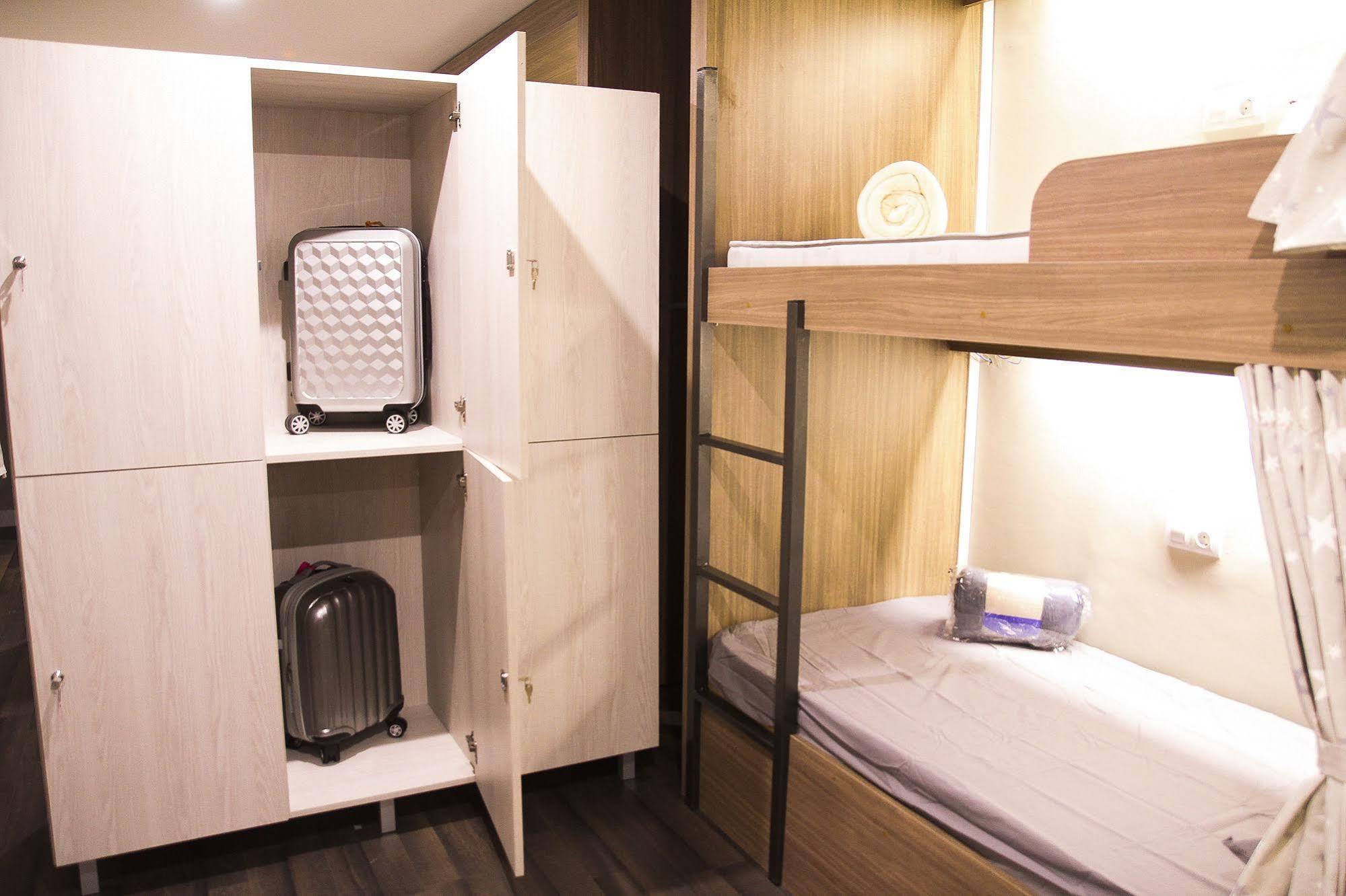 Barcelona & You Hostel Sagrada Familia 外观 照片